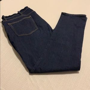 Old Navy Athletic Built-In Flex Jeans